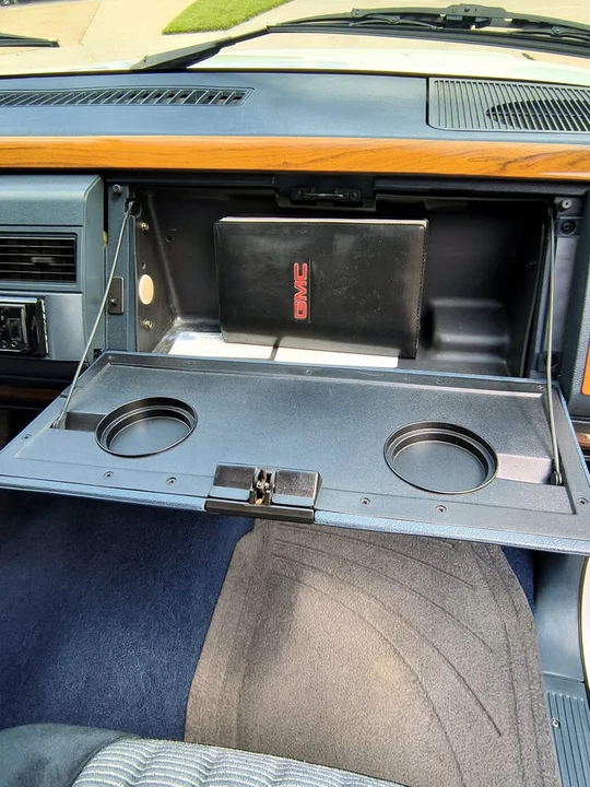 1994 GMC Sierra 1st Gen - Image 19 of 20