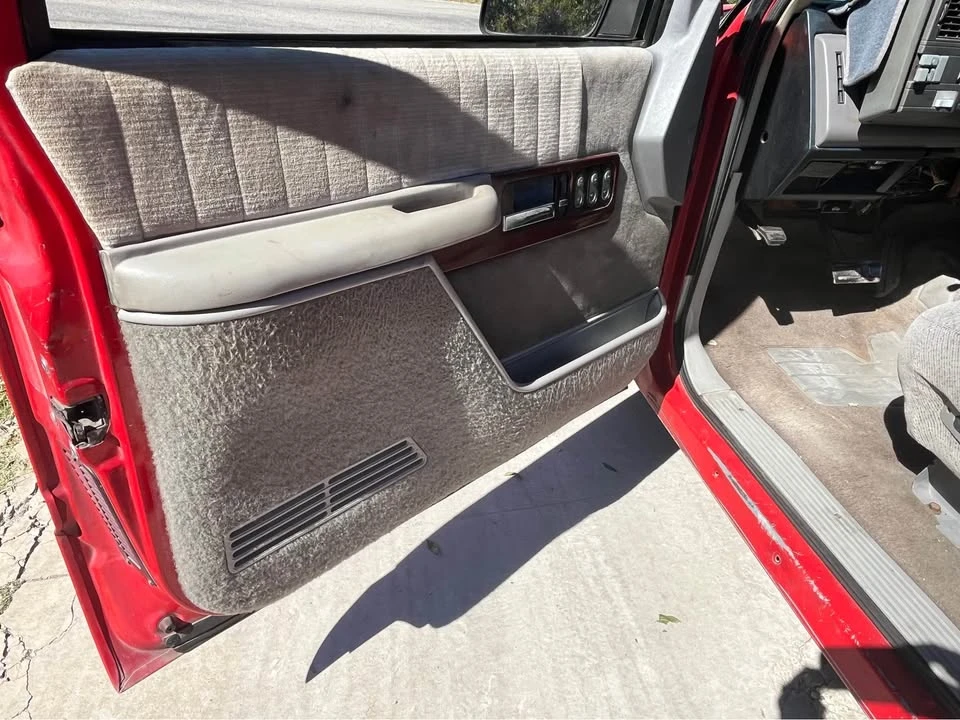 1994 GMC Sierra 2nd Gen - Image 9 of 11