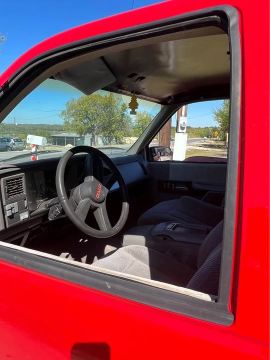 1994 GMC Sierra 2nd Gen - Image 5 of 11