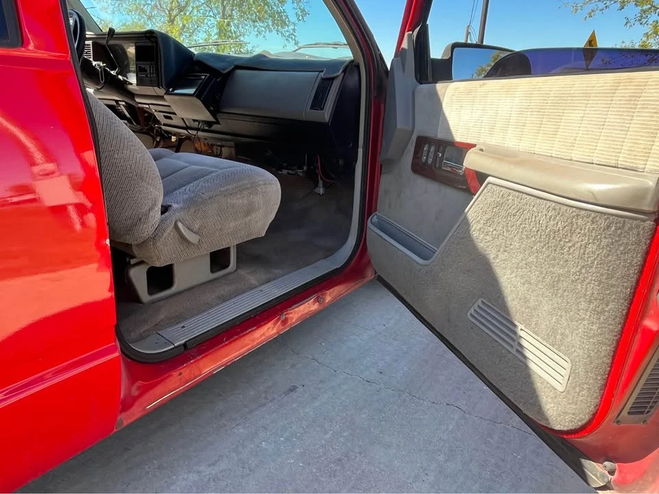 1994 GMC Sierra 2nd Gen - Image 10 of 11
