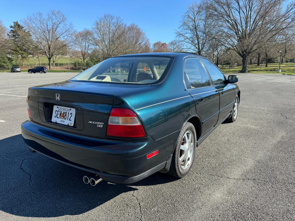 1994 Honda Accord 5th Gen - Image 18 of 31