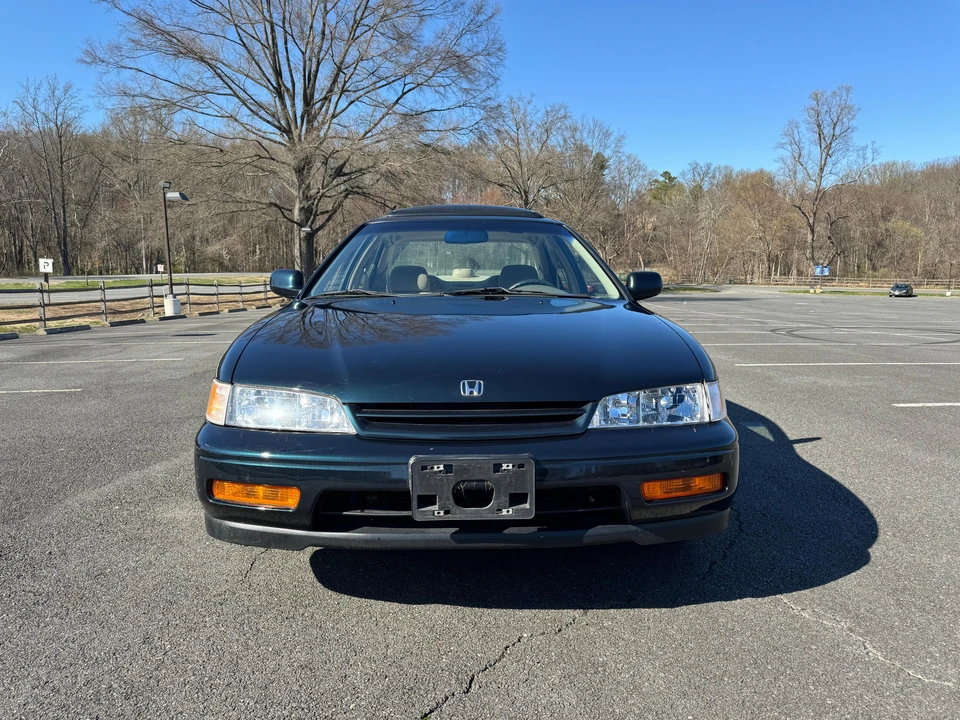 1994 Honda Accord 5th Gen - Image 6 of 31