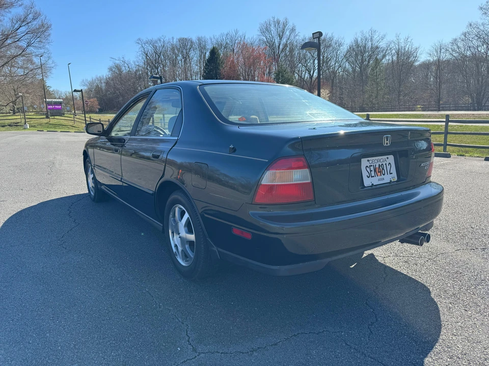 1994 Honda Accord 5th Gen - Image 13 of 31