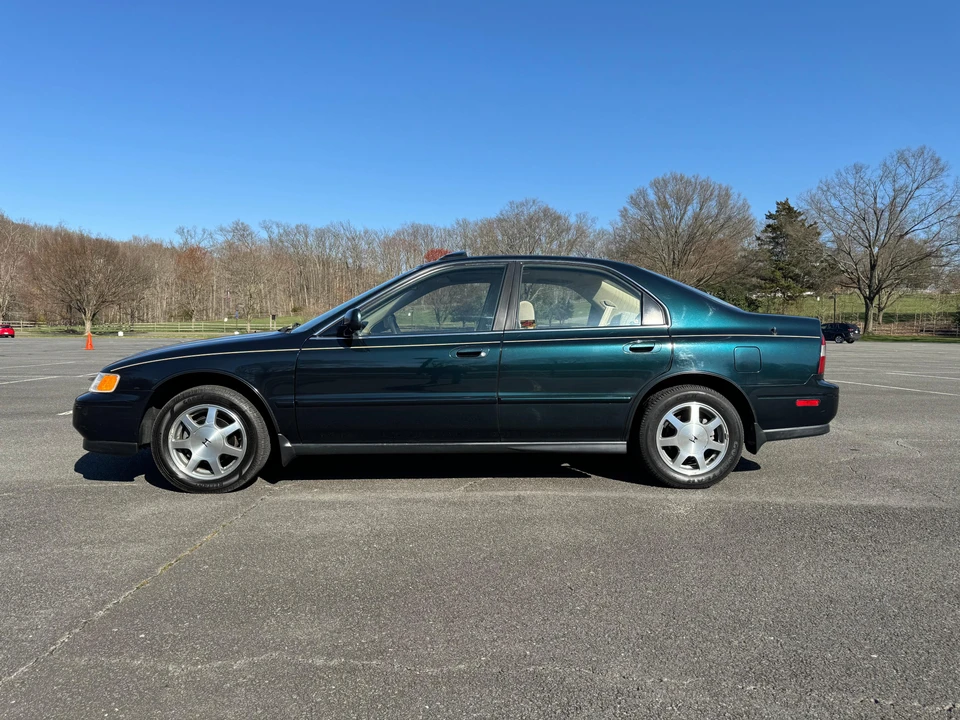 1994 Honda Accord 5th Gen - Image 12 of 31