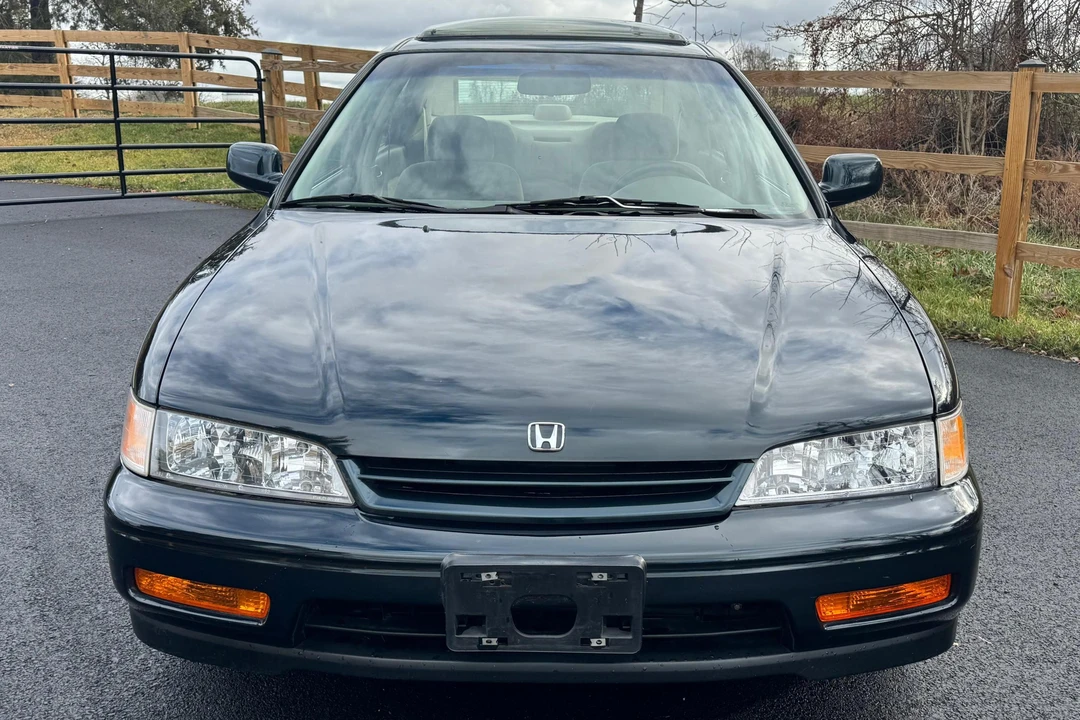 1994 Honda Accord 5th Gen - Image 2 of 31