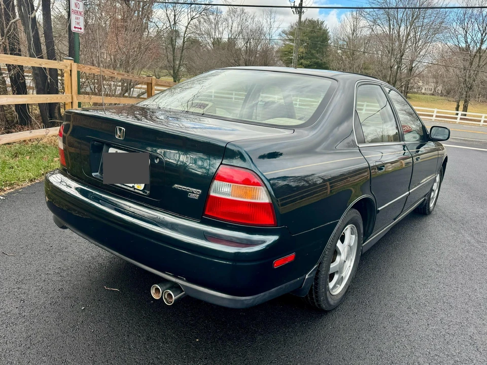 1994 Honda Accord 5th Gen - Image 19 of 31