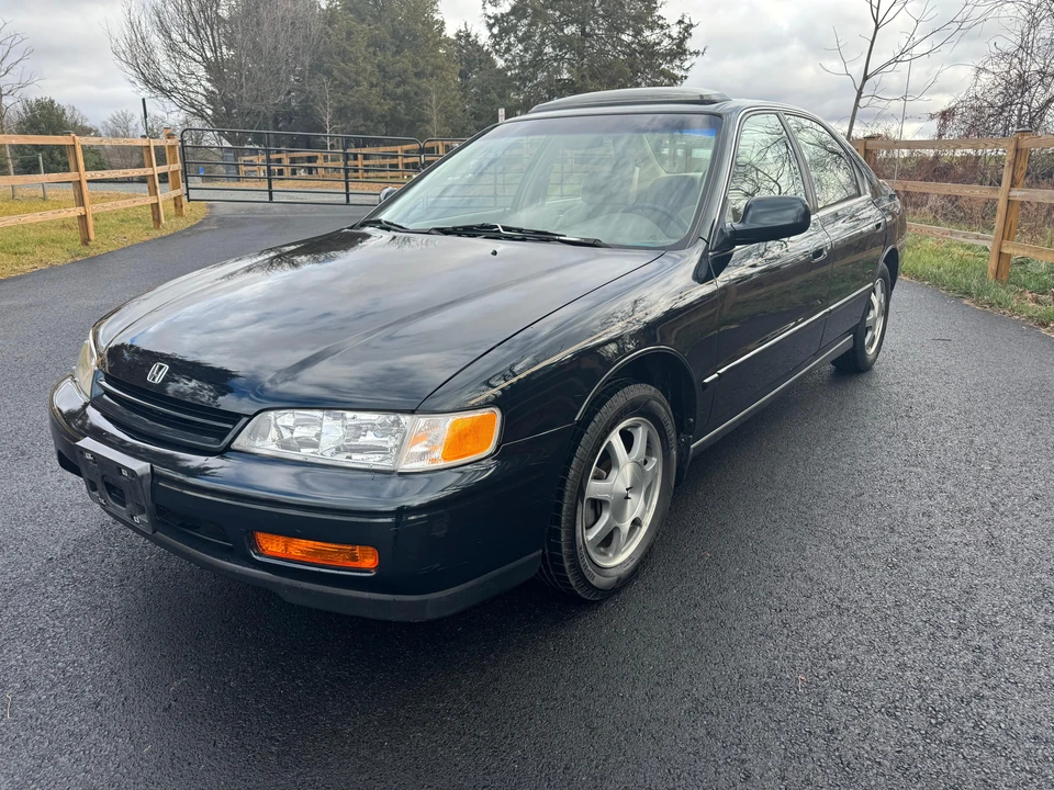1994 Honda Accord 5th Gen - Image 11 of 31