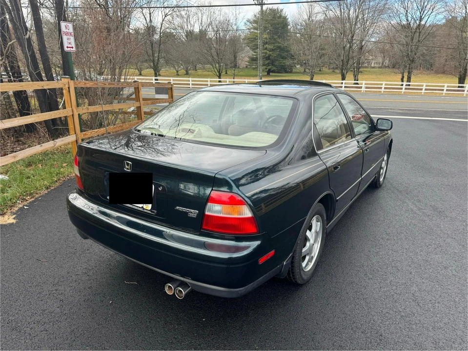 1994 Honda Accord 5th Gen - Image 16 of 31