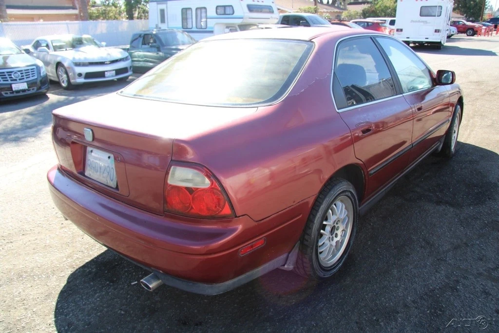 1994 Honda Accord 5th Gen - Image 6 of 21