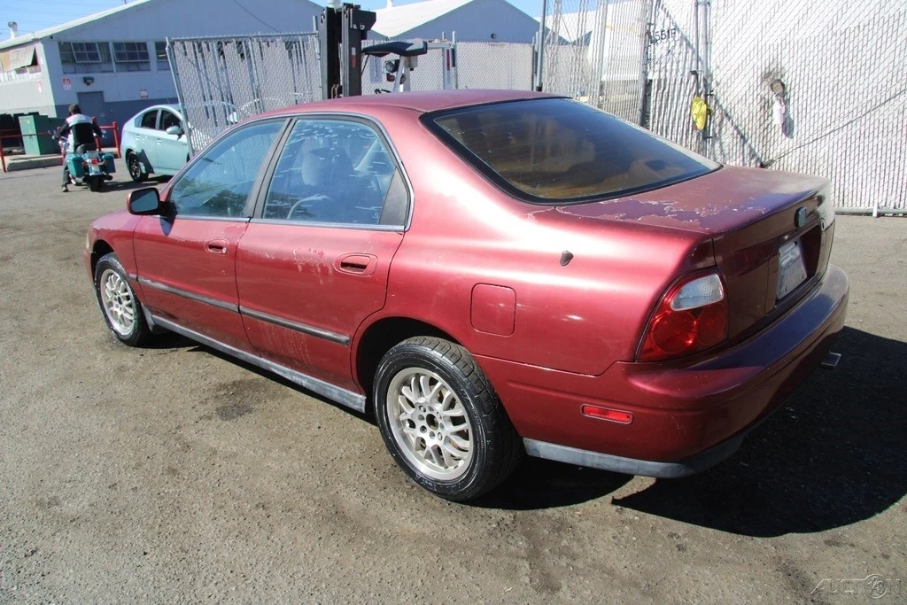 1994 Honda Accord 5th Gen - Image 4 of 21
