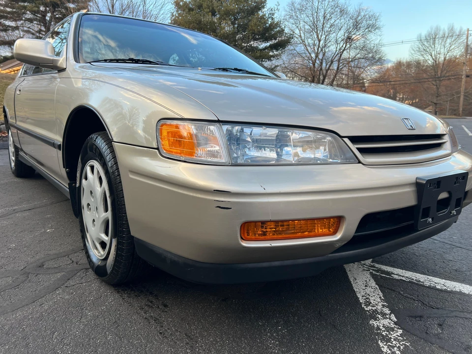 1994 Honda Accord 5th Gen - Image 13 of 31