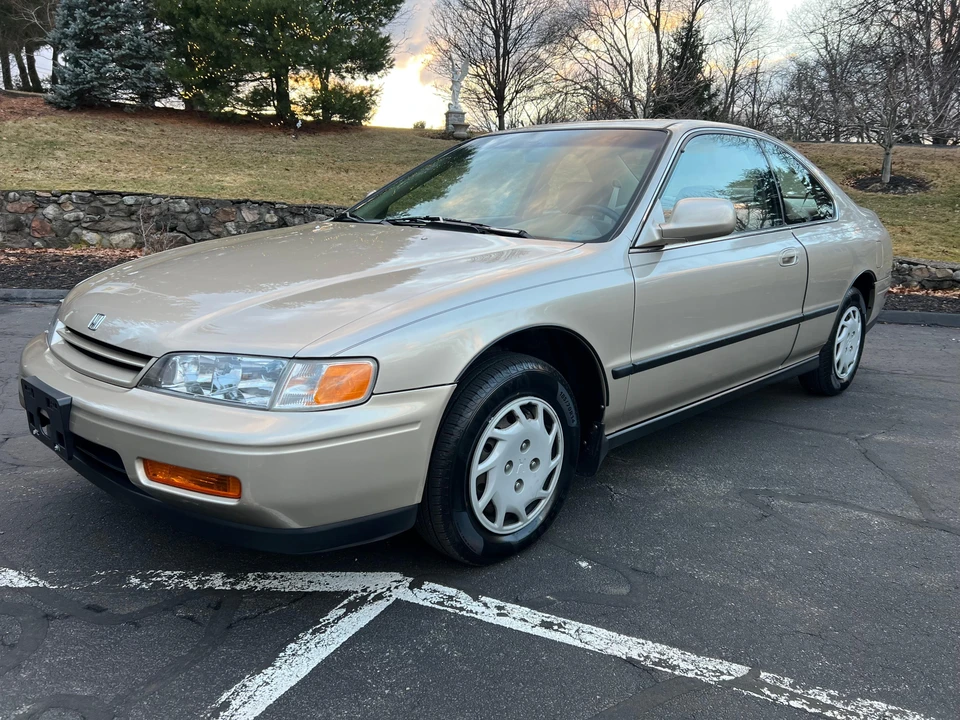 1994 Honda Accord 5th Gen - Image 8 of 31
