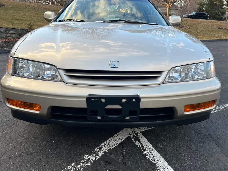 1994 Honda Accord 5th Gen - Image 14 of 31