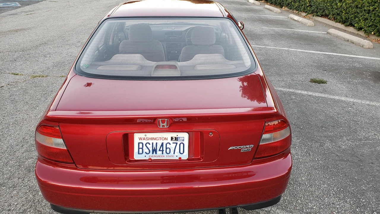 1994 Honda Accord 5th Gen - Image 15 of 31