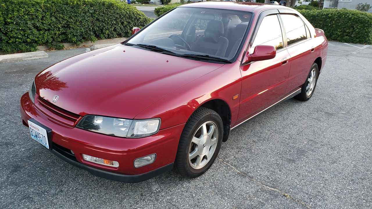 1994 Honda Accord 5th Gen - Image 9 of 31