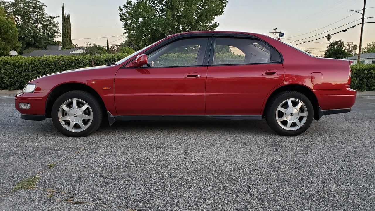 1994 Honda Accord 5th Gen - Image 3 of 31