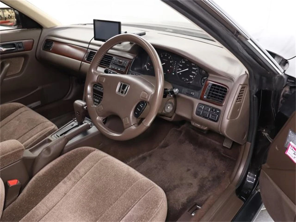 1994 Honda Inspire 1st Gen - Image 9 of 31