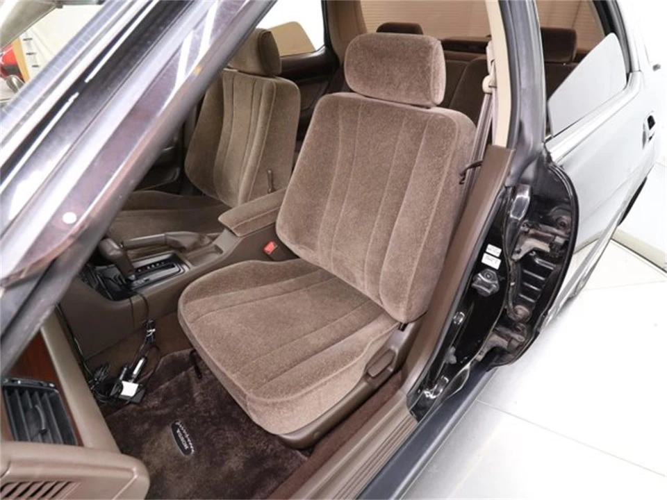 1994 Honda Inspire 1st Gen - Image 19 of 31
