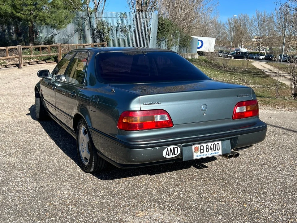 1994 Acura Legend 2nd Gen - Image 9 of 30