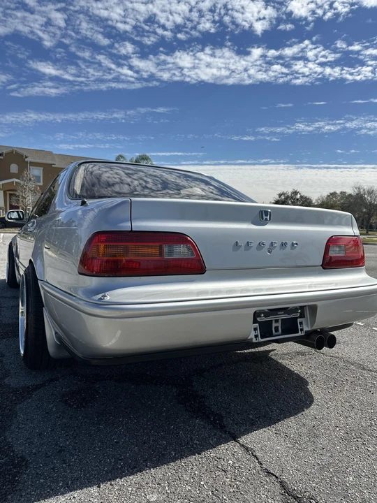 1994 Acura Legend 2nd Gen - Image 16 of 31