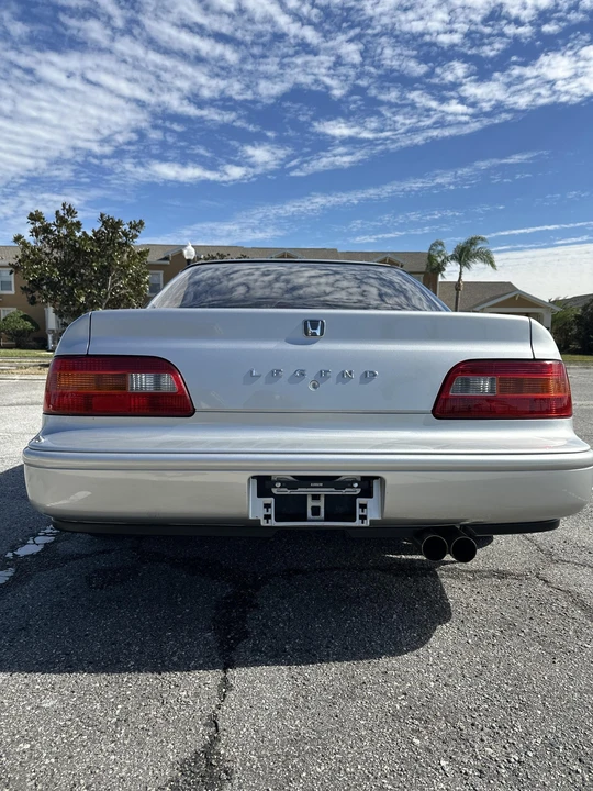 1994 Acura Legend 2nd Gen - Image 15 of 31