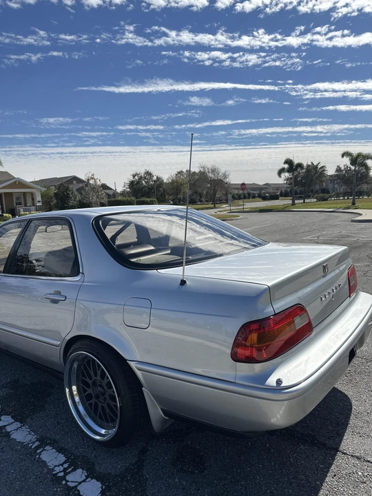 1994 Acura Legend 2nd Gen - Image 19 of 31