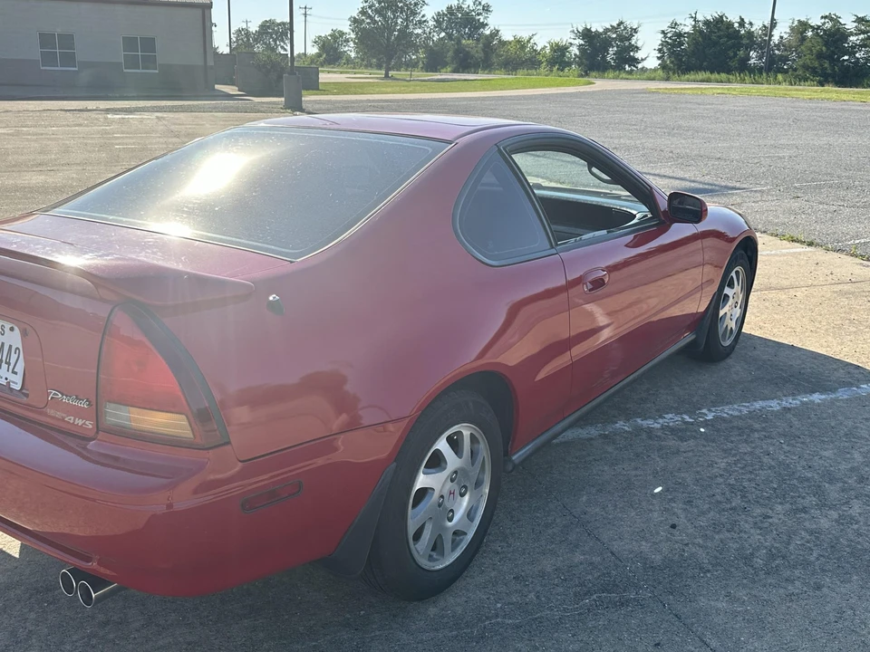 1994 Honda Prelude 4th Gen - Image 15 of 31