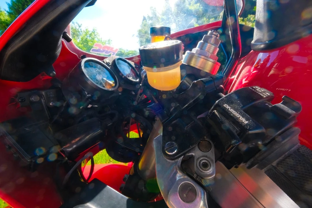 1994 Honda VF & VFR - Image 26 of 30