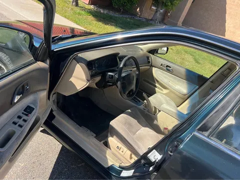 1994 Honda Accord 5th Gen - Image 4 of 14