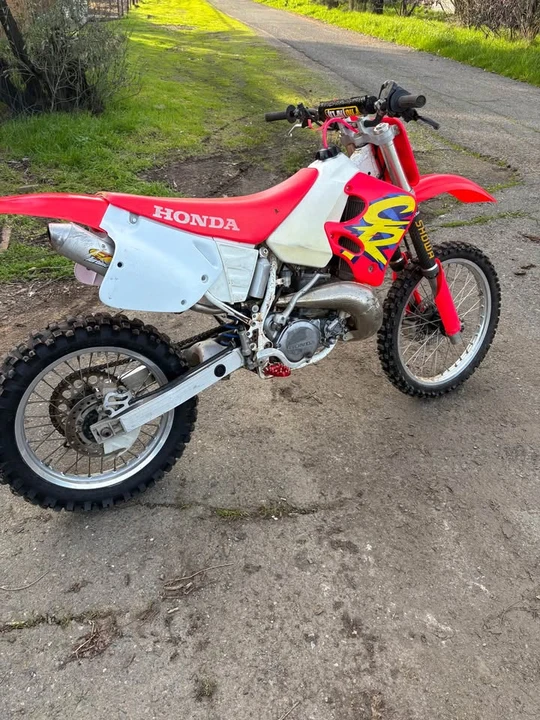 1994 Honda CR - Image 2 of 3