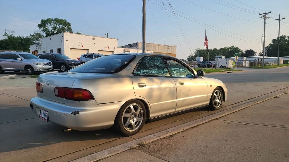 1994 Acura Integra 3rd Gen - Image 2 of 7