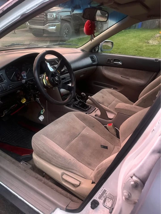 1994 Honda Accord 5th Gen - Image 9 of 9