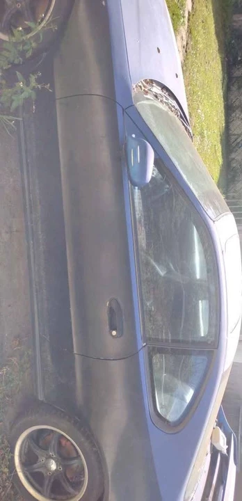 1994 Honda Prelude 4th Gen - Image 2 of 4