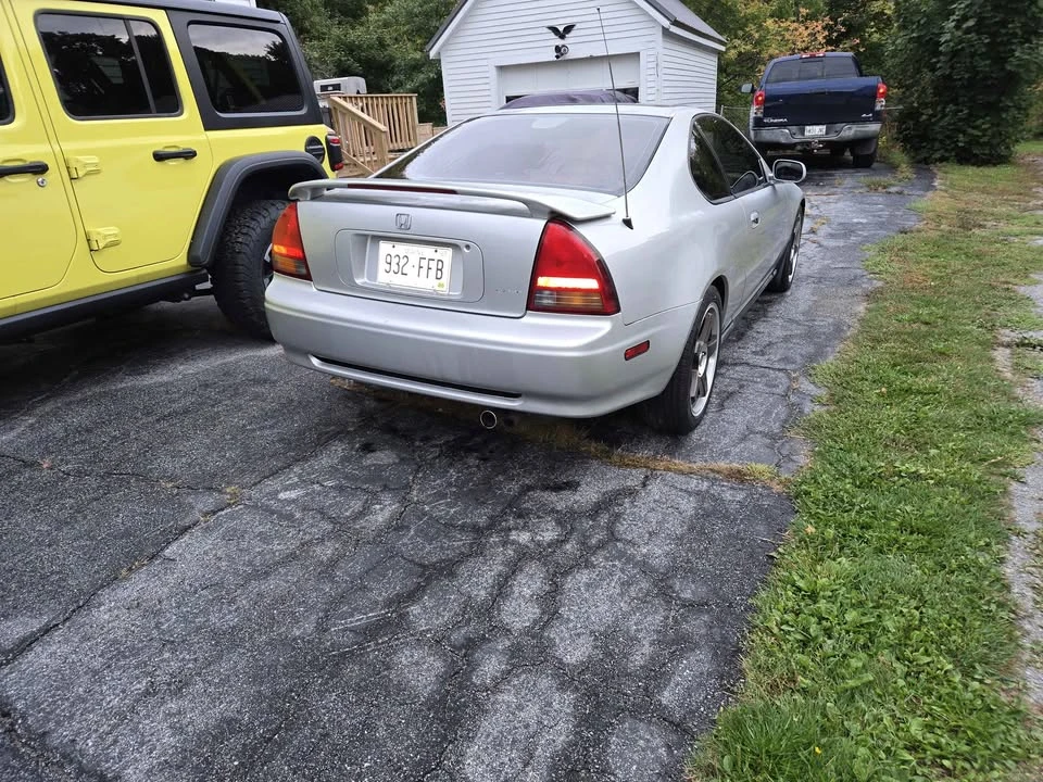 1994 Honda Prelude 4th Gen - Image 2 of 8