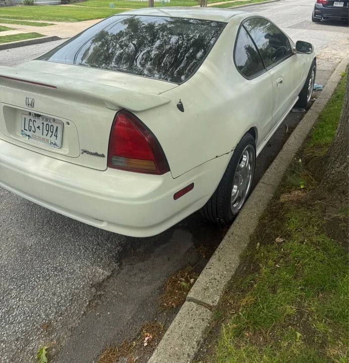 1994 Honda Prelude 4th Gen - Image 5 of 6