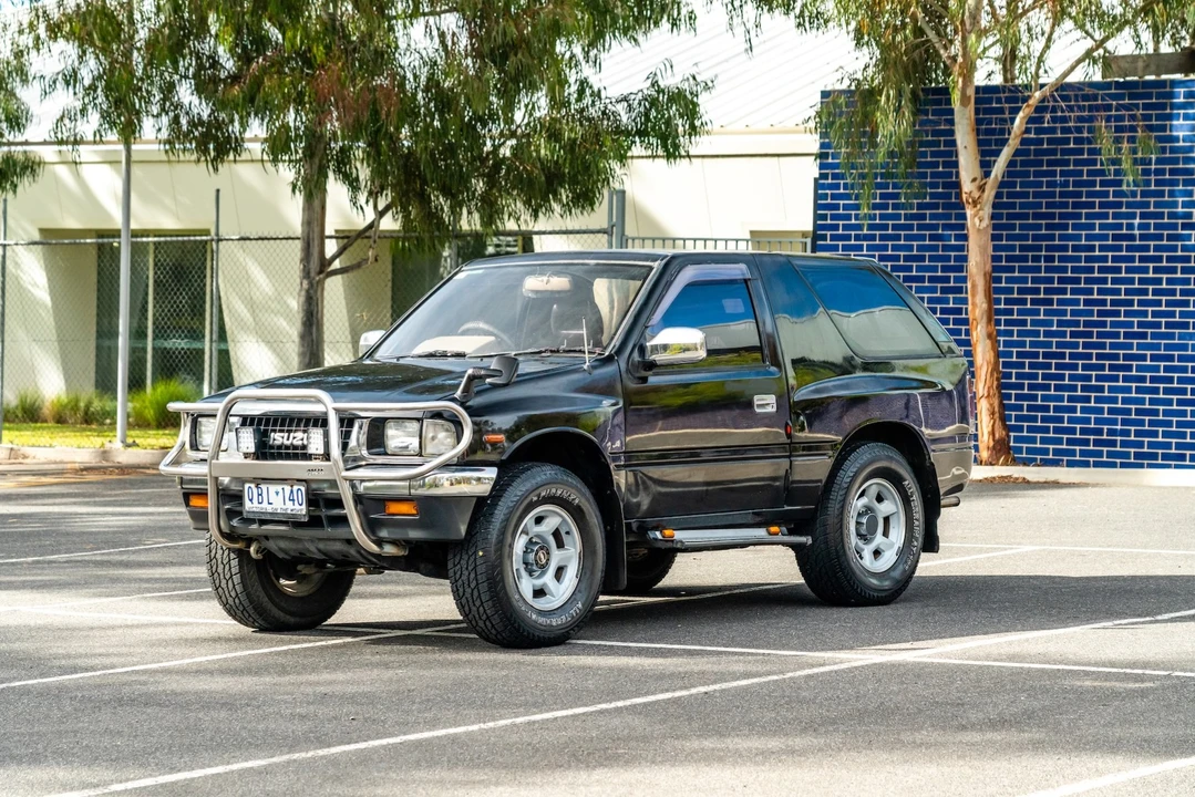 1994 Isuzu Rodeo - Image 2 of 31