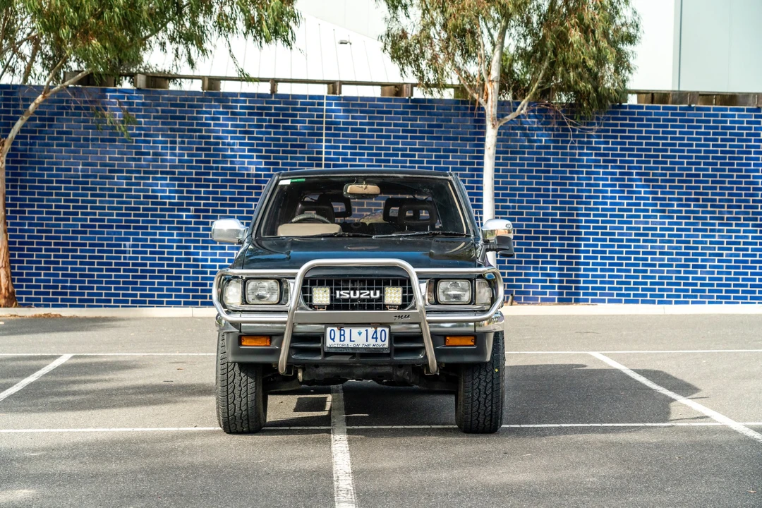 1994 Isuzu Rodeo - Image 4 of 31