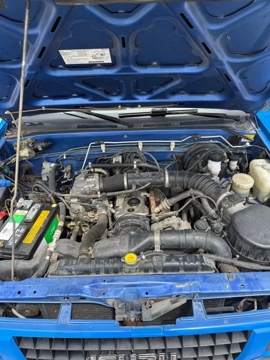 1994 Isuzu Rodeo - Image 10 of 13
