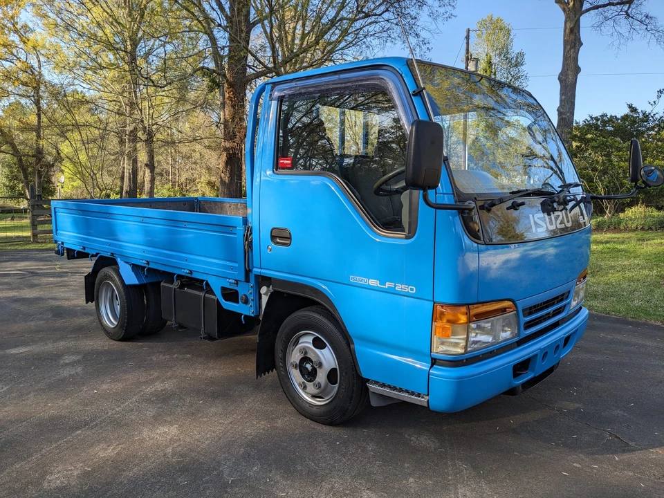 1994 Isuzu Elf - Image 4 of 31