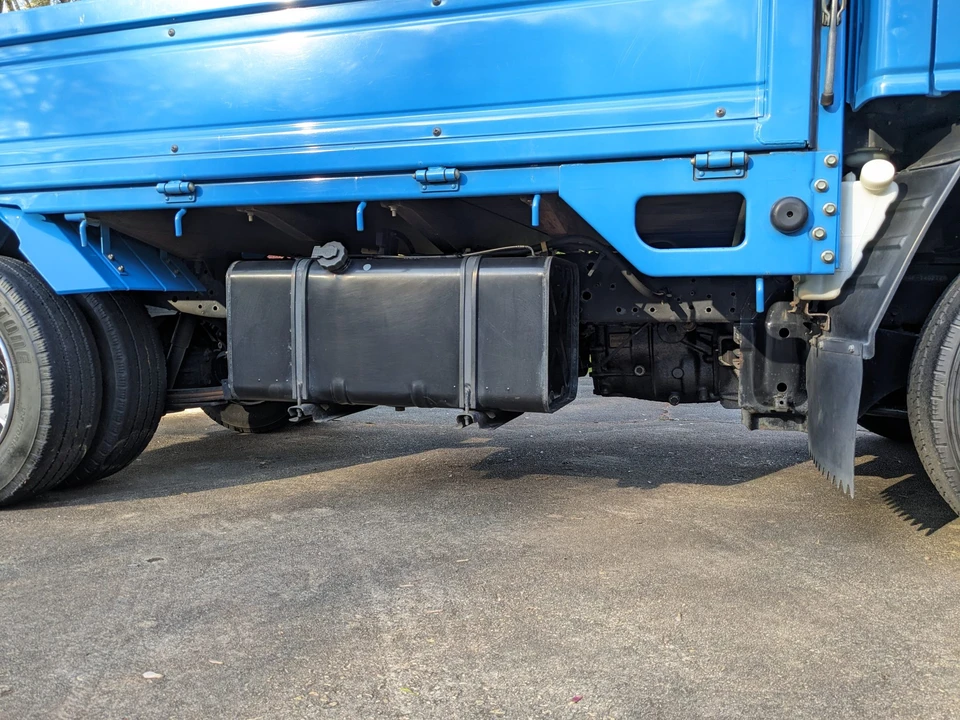 1994 Isuzu Elf - Image 25 of 31