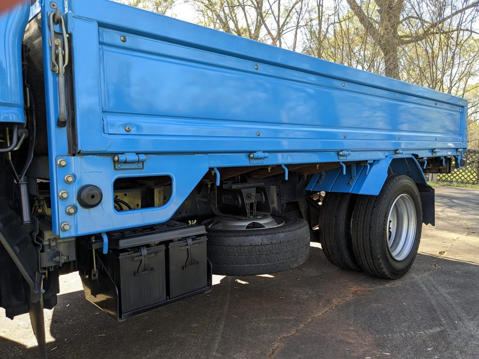 1994 Isuzu Elf - Image 23 of 31