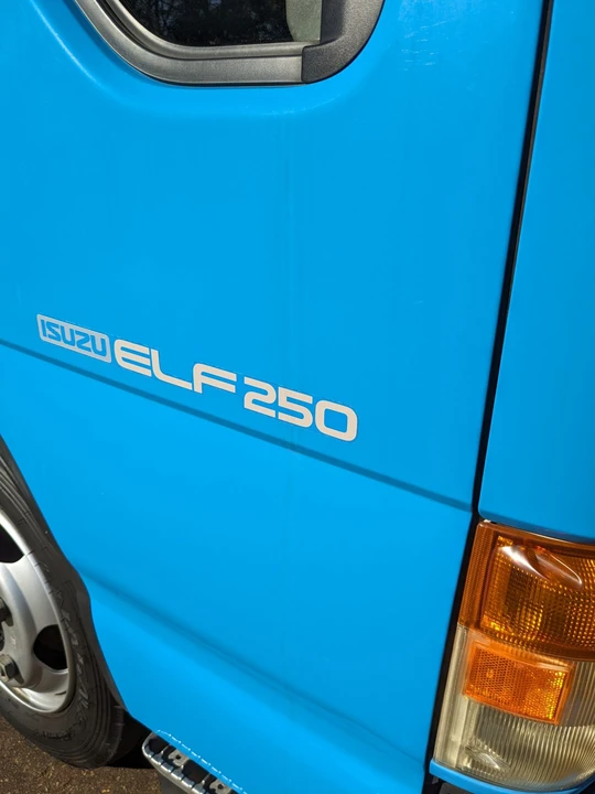 1994 Isuzu Elf - Image 30 of 31