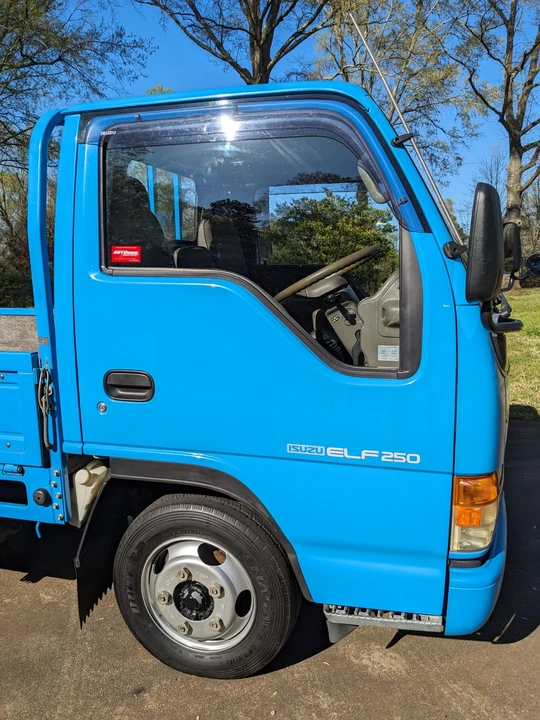 1994 Isuzu Elf - Image 16 of 31