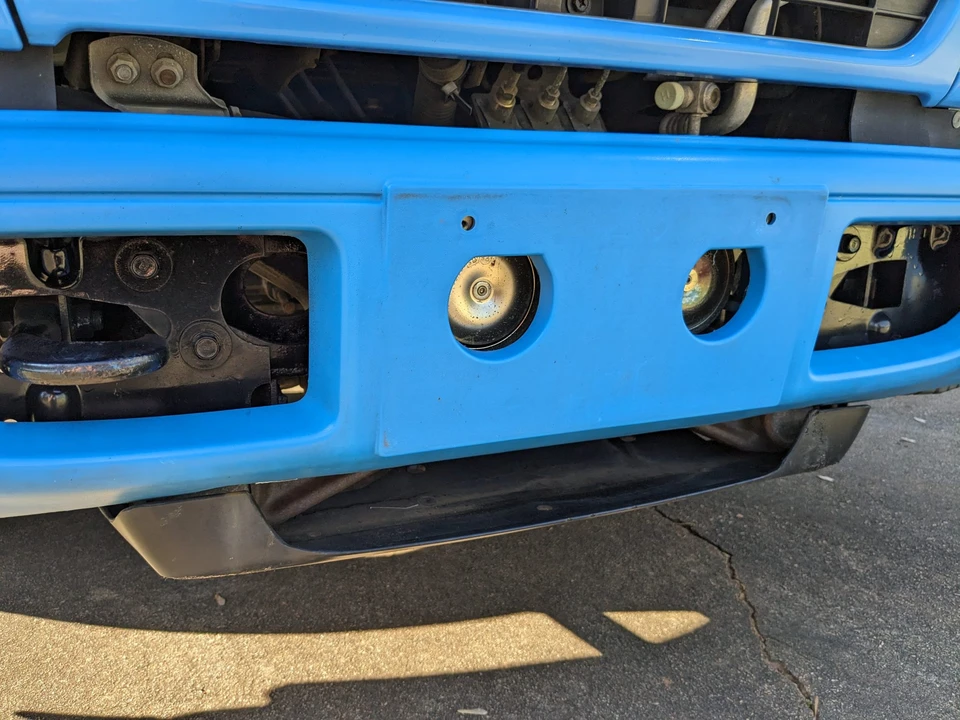 1994 Isuzu Elf - Image 17 of 31