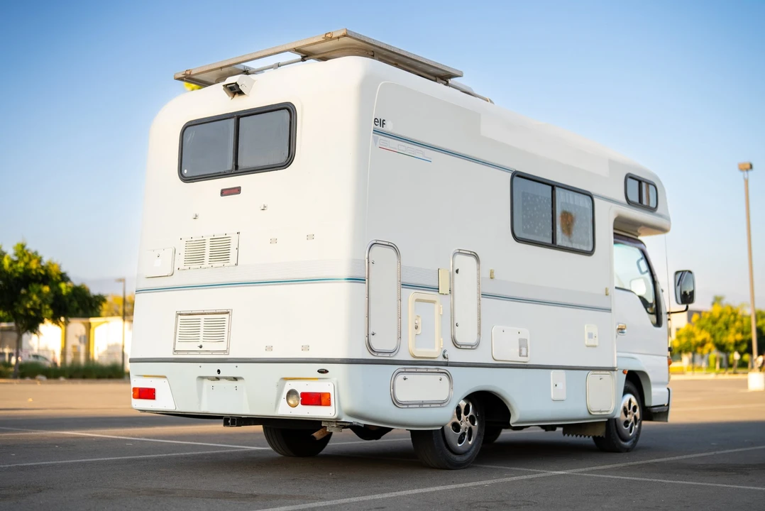 1994 Isuzu Elf - Image 16 of 31