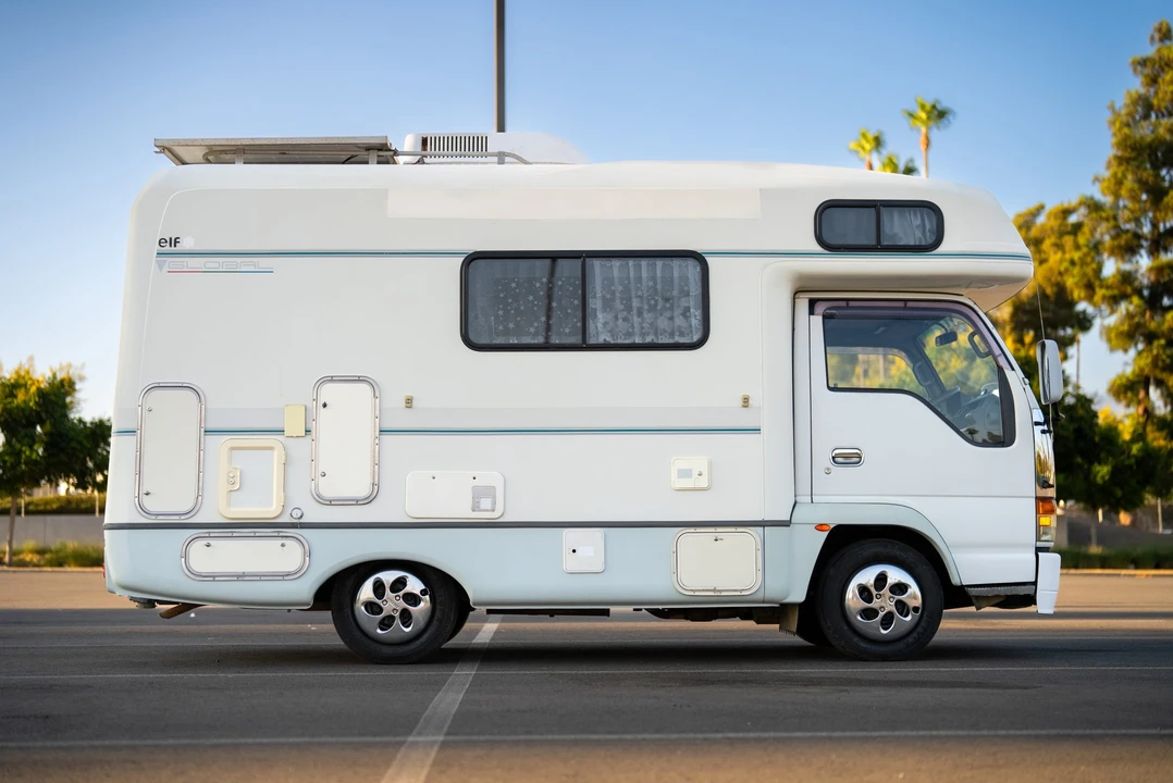 1994 Isuzu Elf - Image 19 of 31