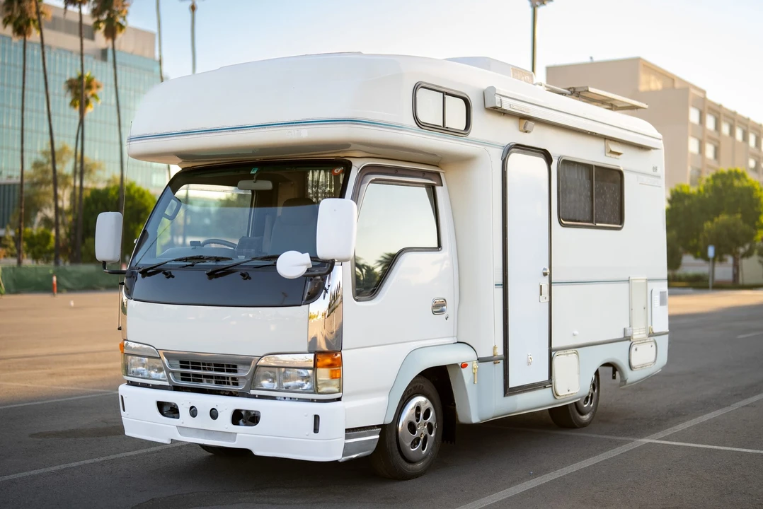 1994 Isuzu Elf - Image 6 of 31