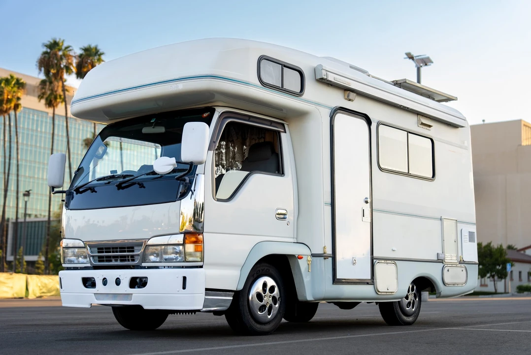 1994 Isuzu Elf - Image 7 of 31