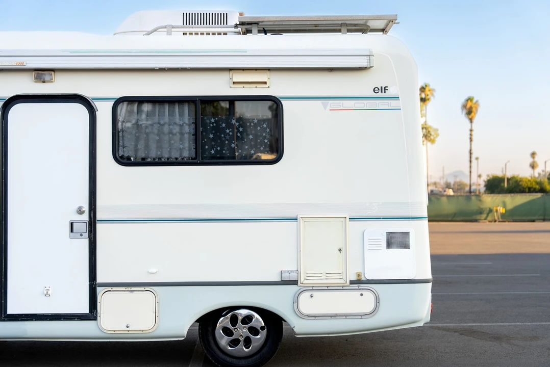 1994 Isuzu Elf - Image 21 of 31