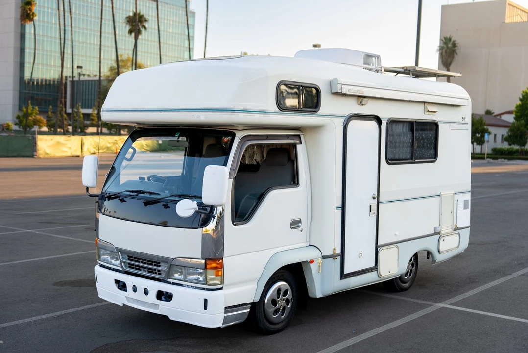 1994 Isuzu Elf - Image 9 of 31